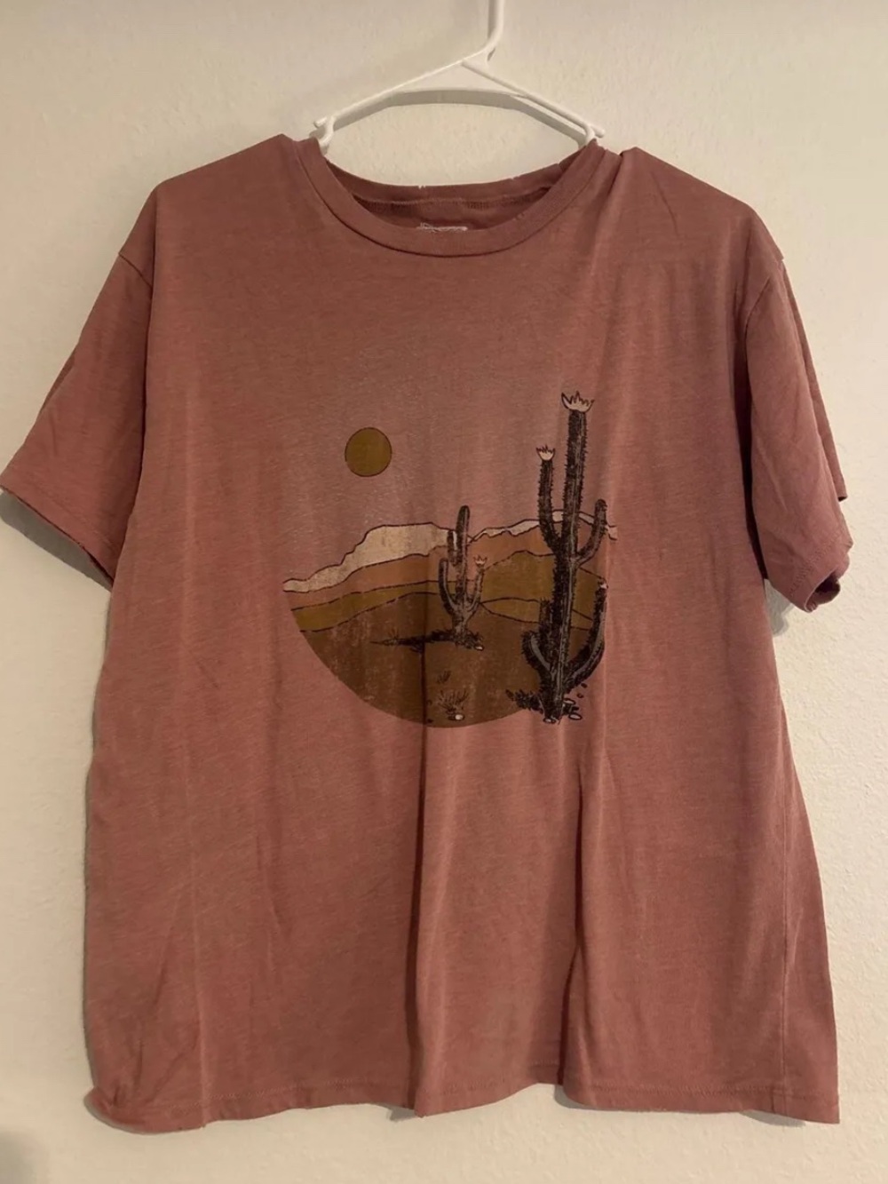 Buckle Women's Short-Sleeve Desert Graphic Tee - Dusty Rose